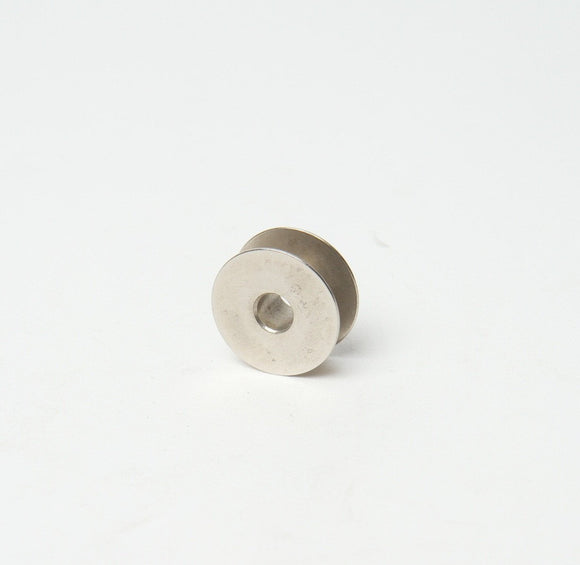 Embroidery Bobbins & Bobbin Cases